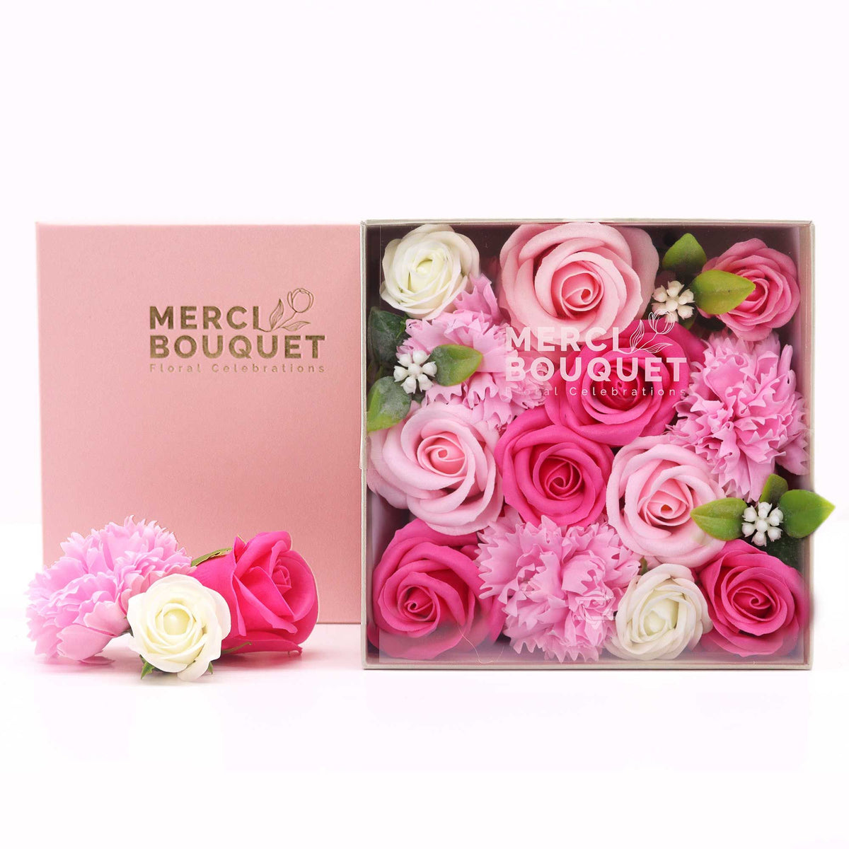 Baby Blessings – Roze Zeepbloemen in Geschenkdoos