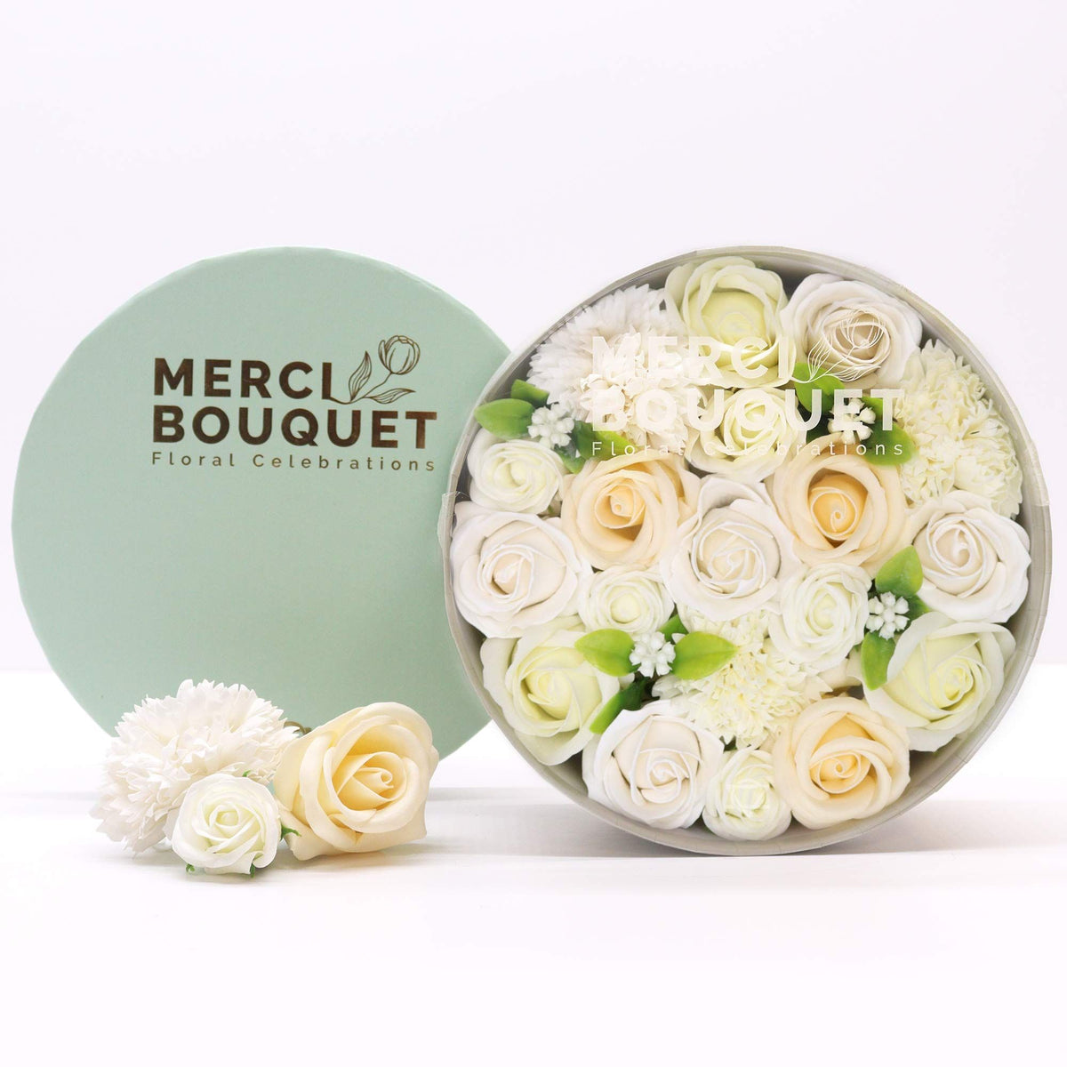Wedding Blessings – Witte & Ivoorkleurige Zeepbloemen
