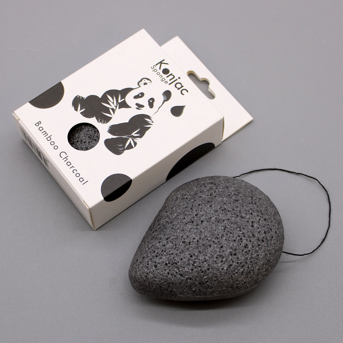 Konjac Gezichtsspons met Bamboehoutskool