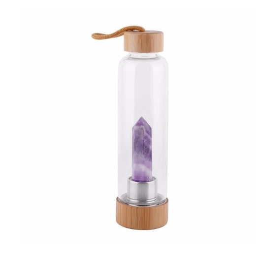 Crystal Infused Waterfles – Glazen Elixir Fles met Edelstenen & Bamboe Dop | Voor Energie, Balans en Bewuste Hydratatie