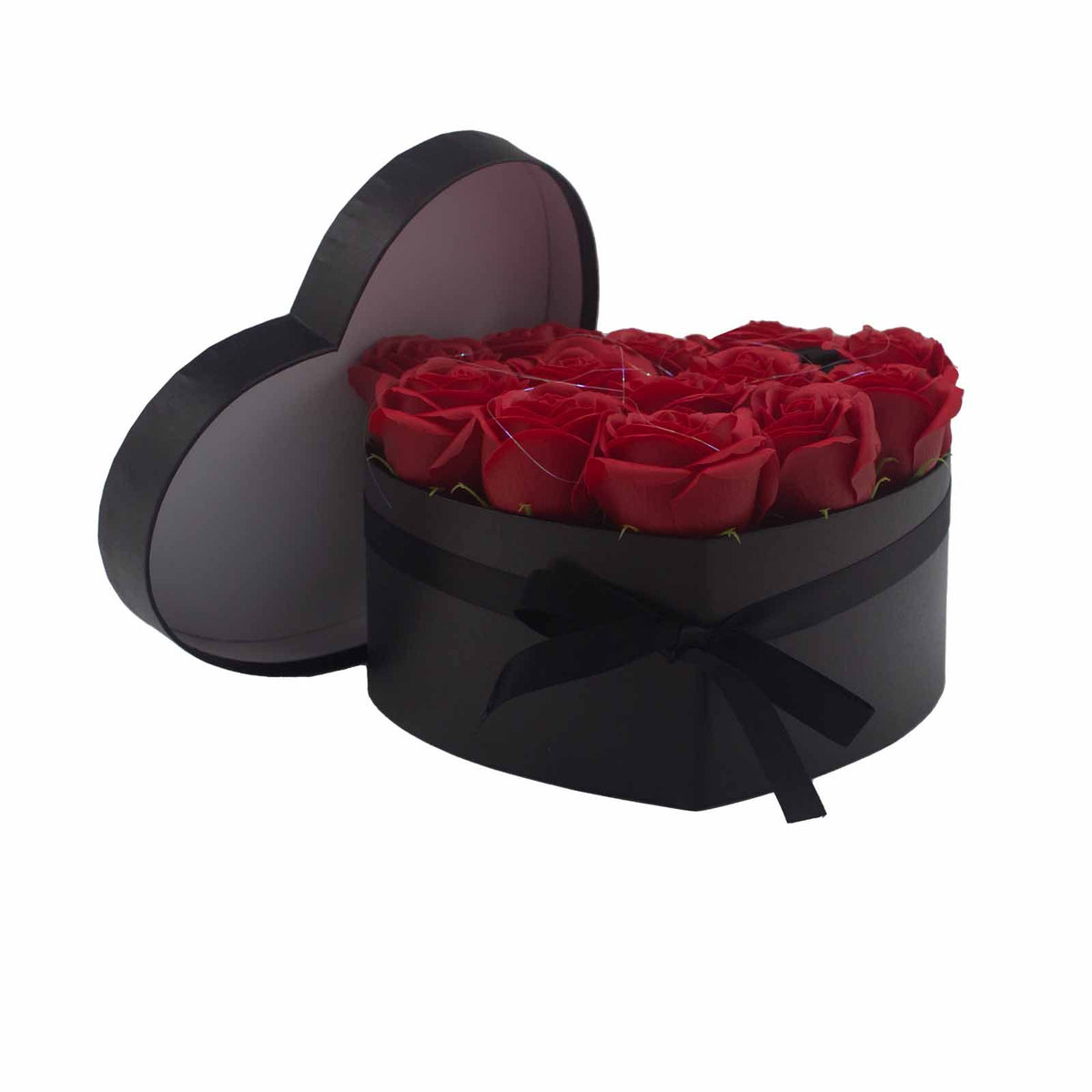 Zeepbloemen Geschenkboeket – 13 Rode Rozen in Hartvorm