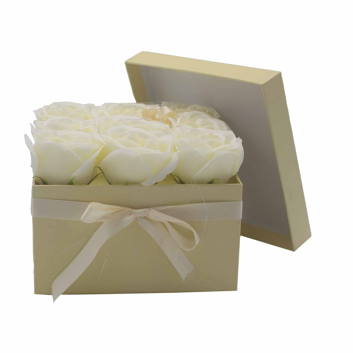 Zeepbloemen Geschenkboeket – 9 Crèmekleurige Rozen