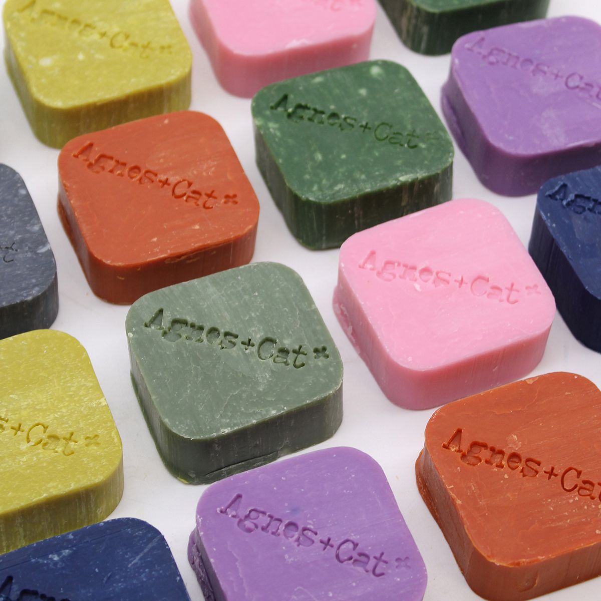Agnes + Cat Solid Shampoo – Peonies – 70 g