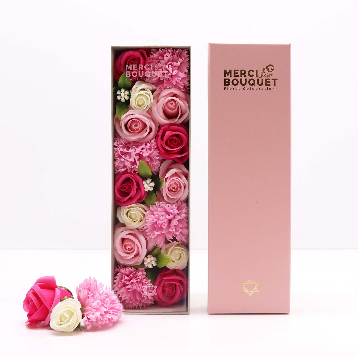 Baby Blessings – Roze Zeepbloemen in Geschenkdoos – 28 cm