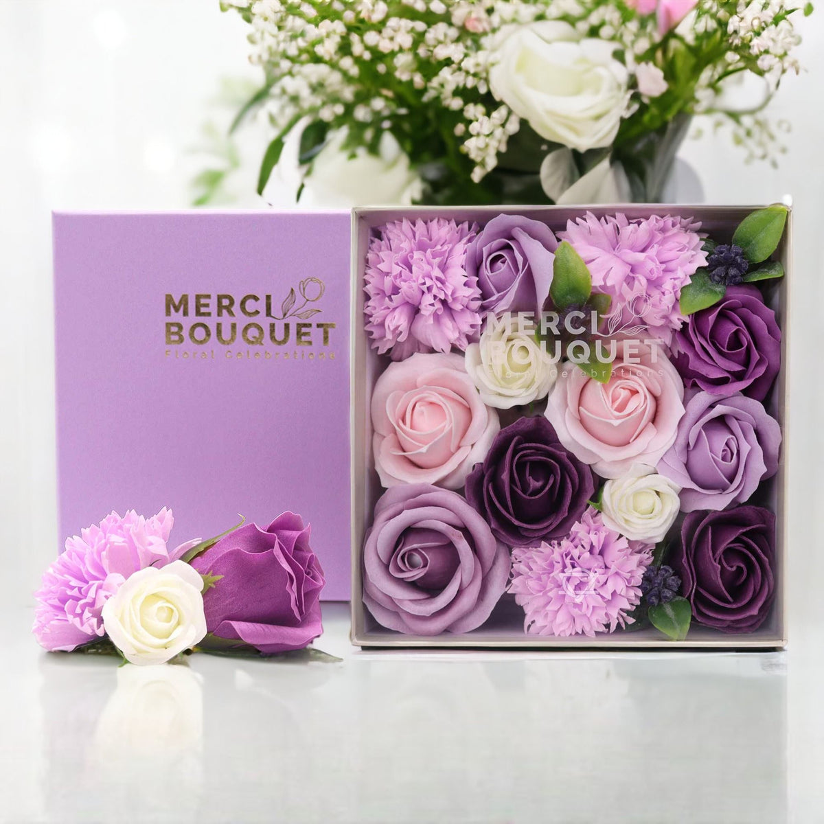 Lavender Rose & Carnation – Lavendelkleurige Zeepbloemen