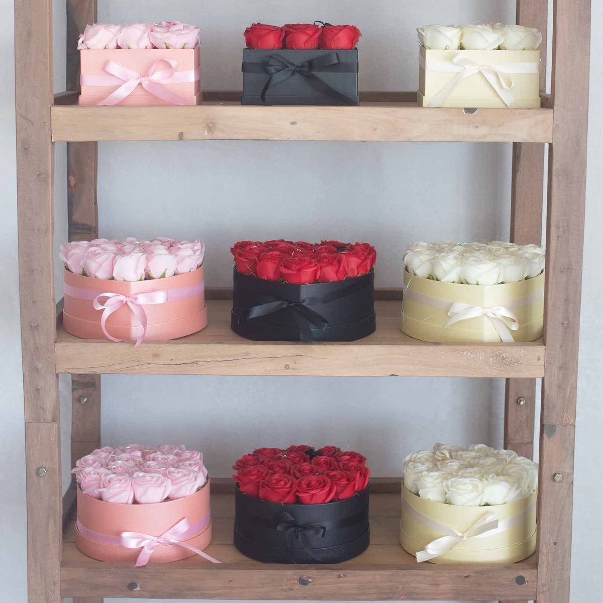 Zeepbloemen Geschenkboeket – 9 Crèmekleurige Rozen