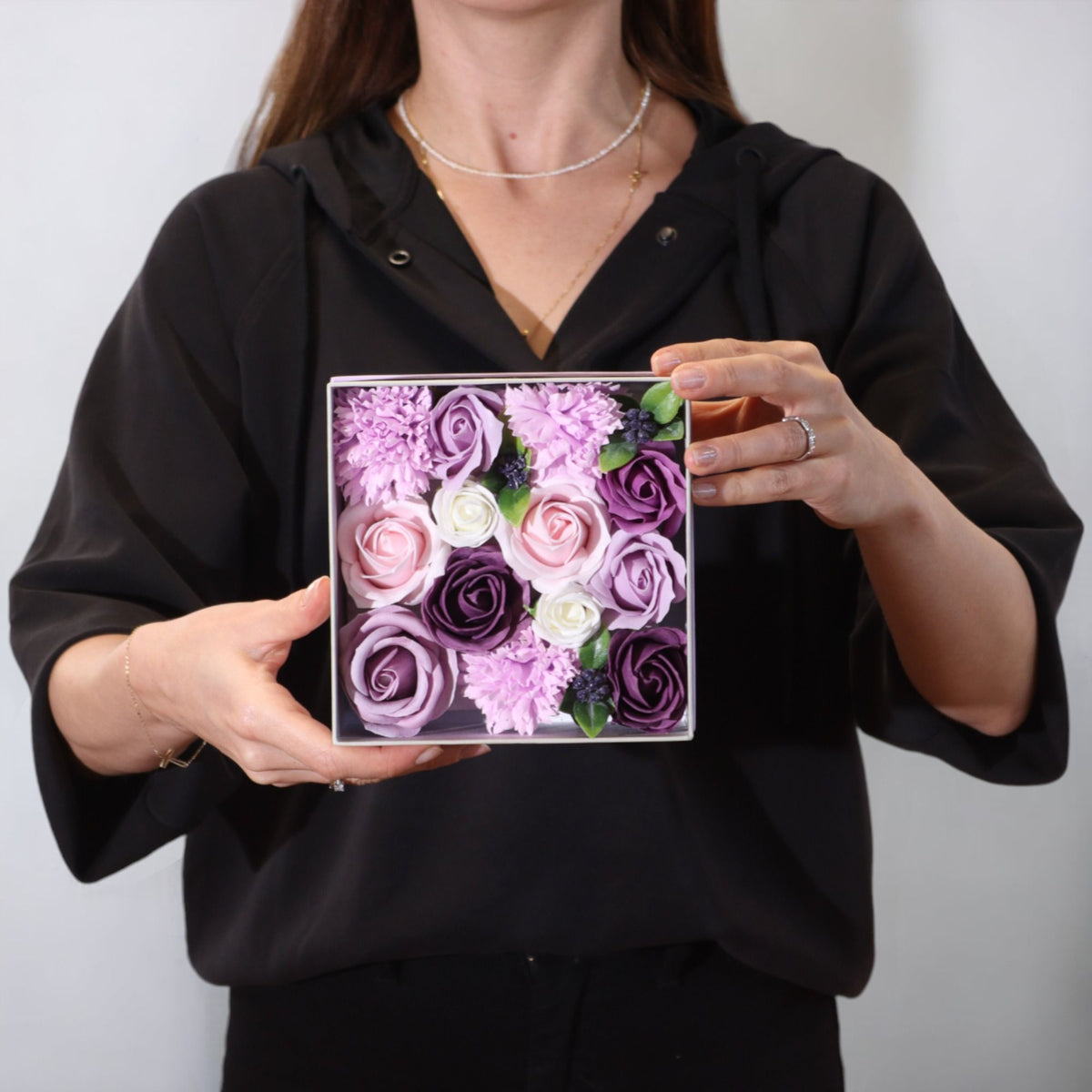 Lavender Rose & Carnation – Lavendelkleurige Zeepbloemen
