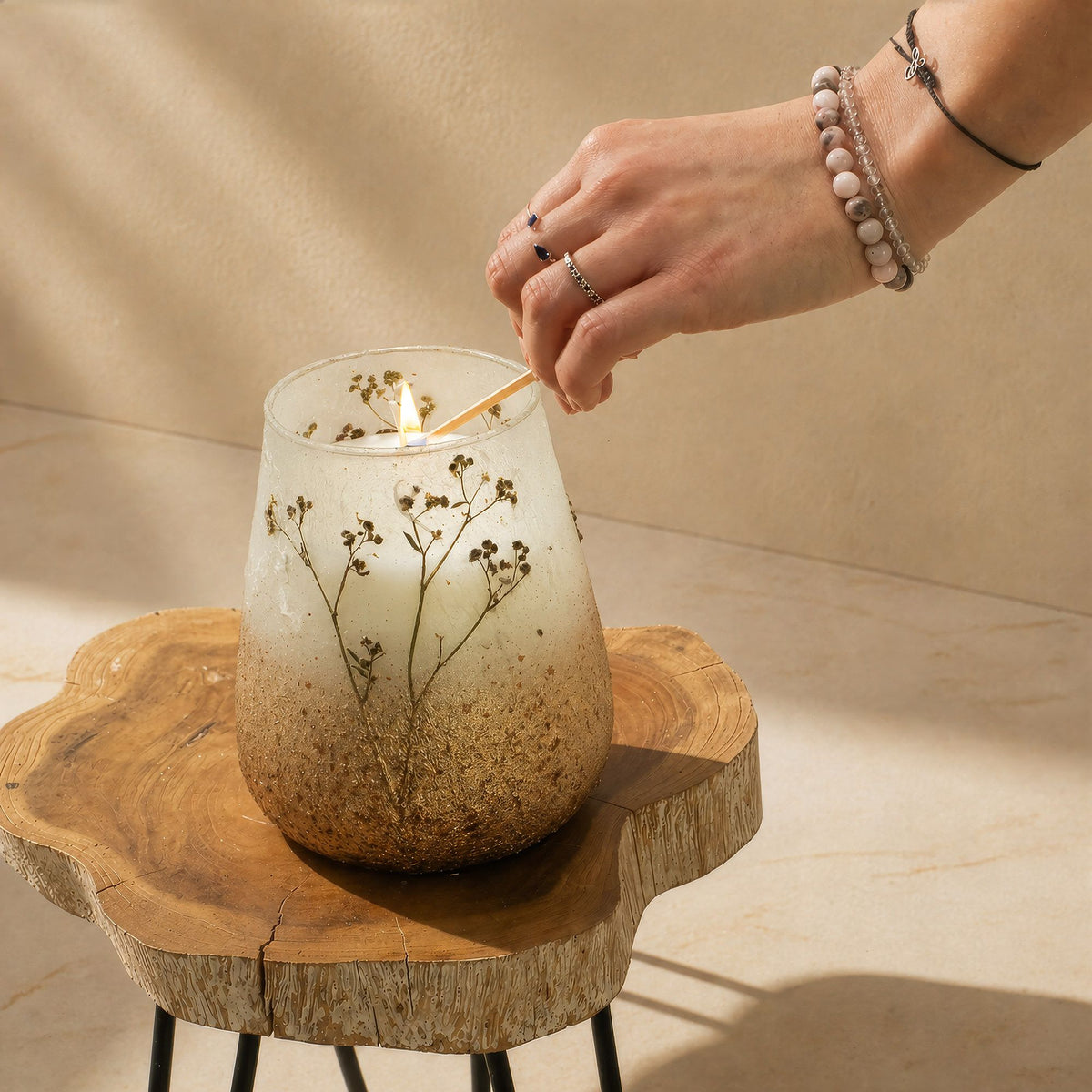 Wildlight Woods Glazen Kaars Tall – Gedroogde Bloemen