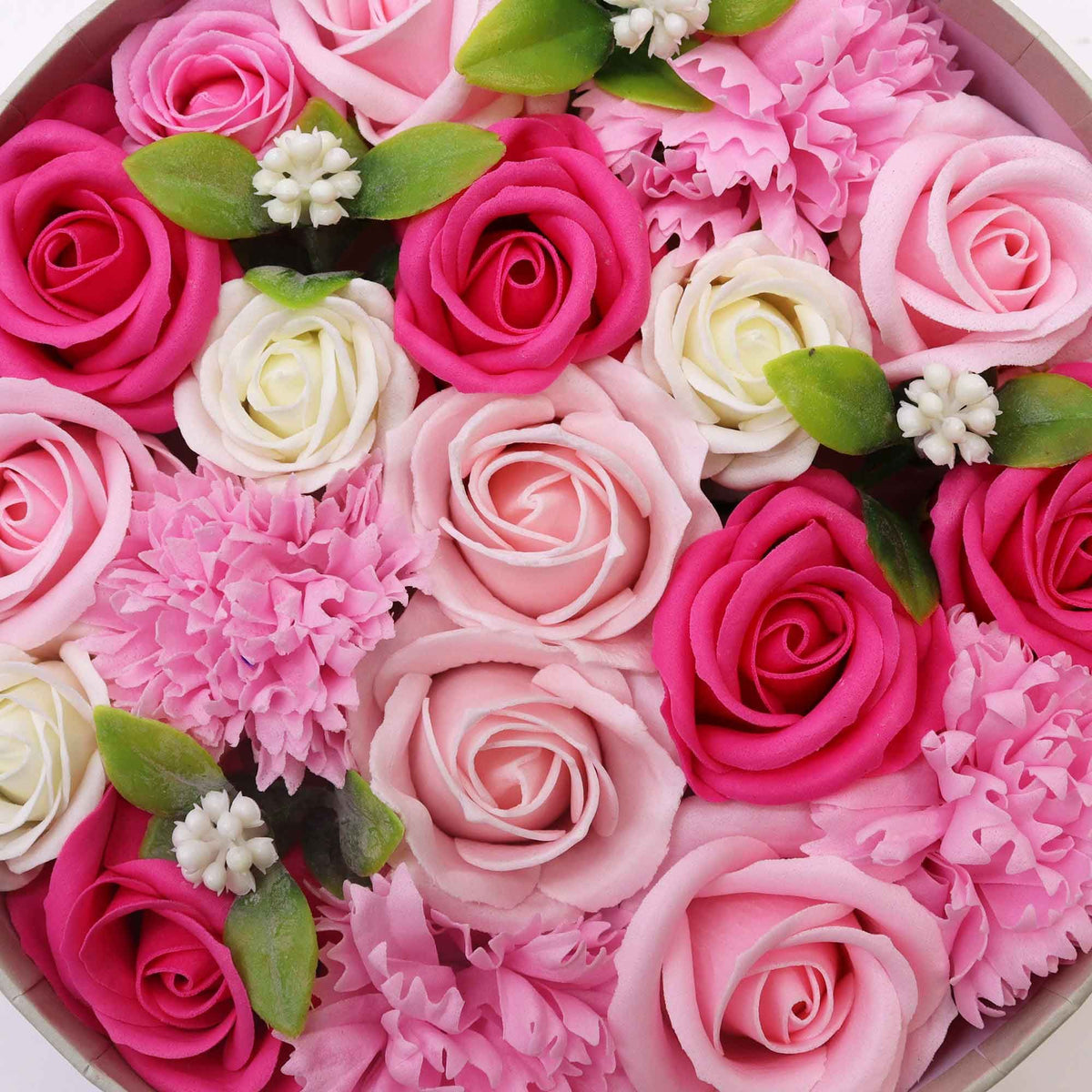 Baby Blessings – Roze Zeepbloemen in Ronde Geschenkdoos