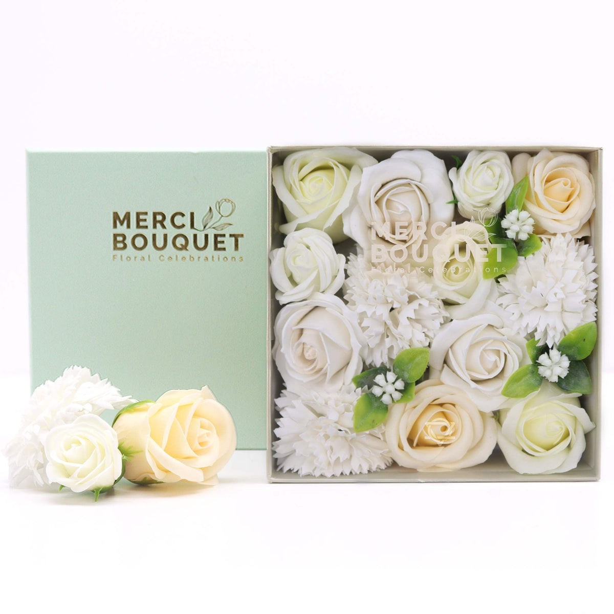 Wedding Blessings – Witte & Ivoorkleurige Zeepbloemen