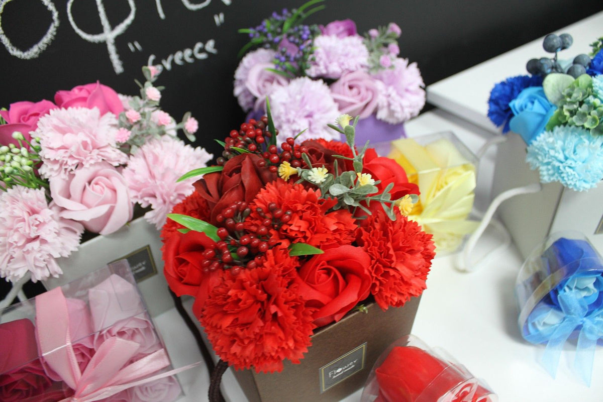 Zeepbloemen Boeket – Roze Rozen & Anjers