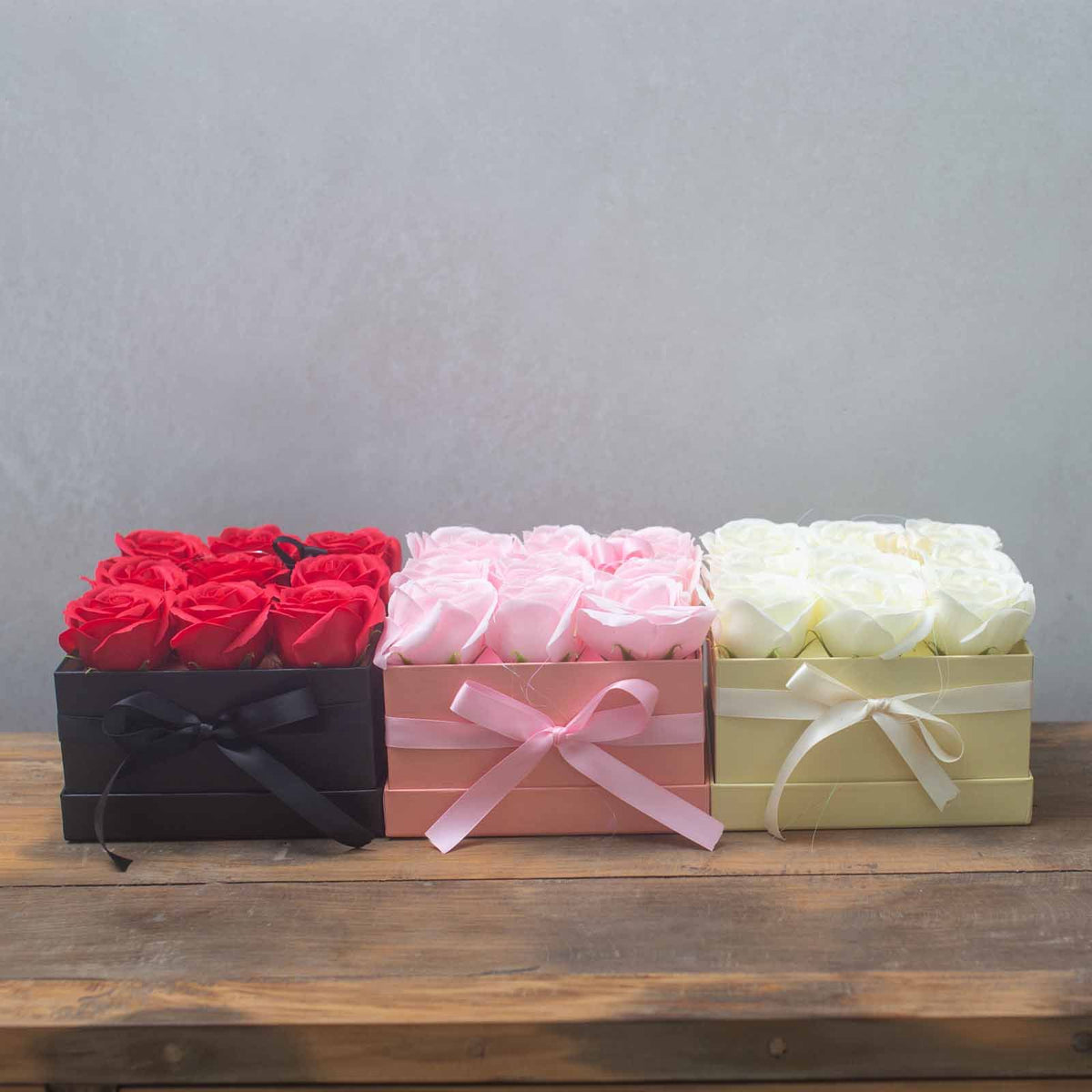 Zeepbloemen Geschenkboeket – 9 Roze Rozen