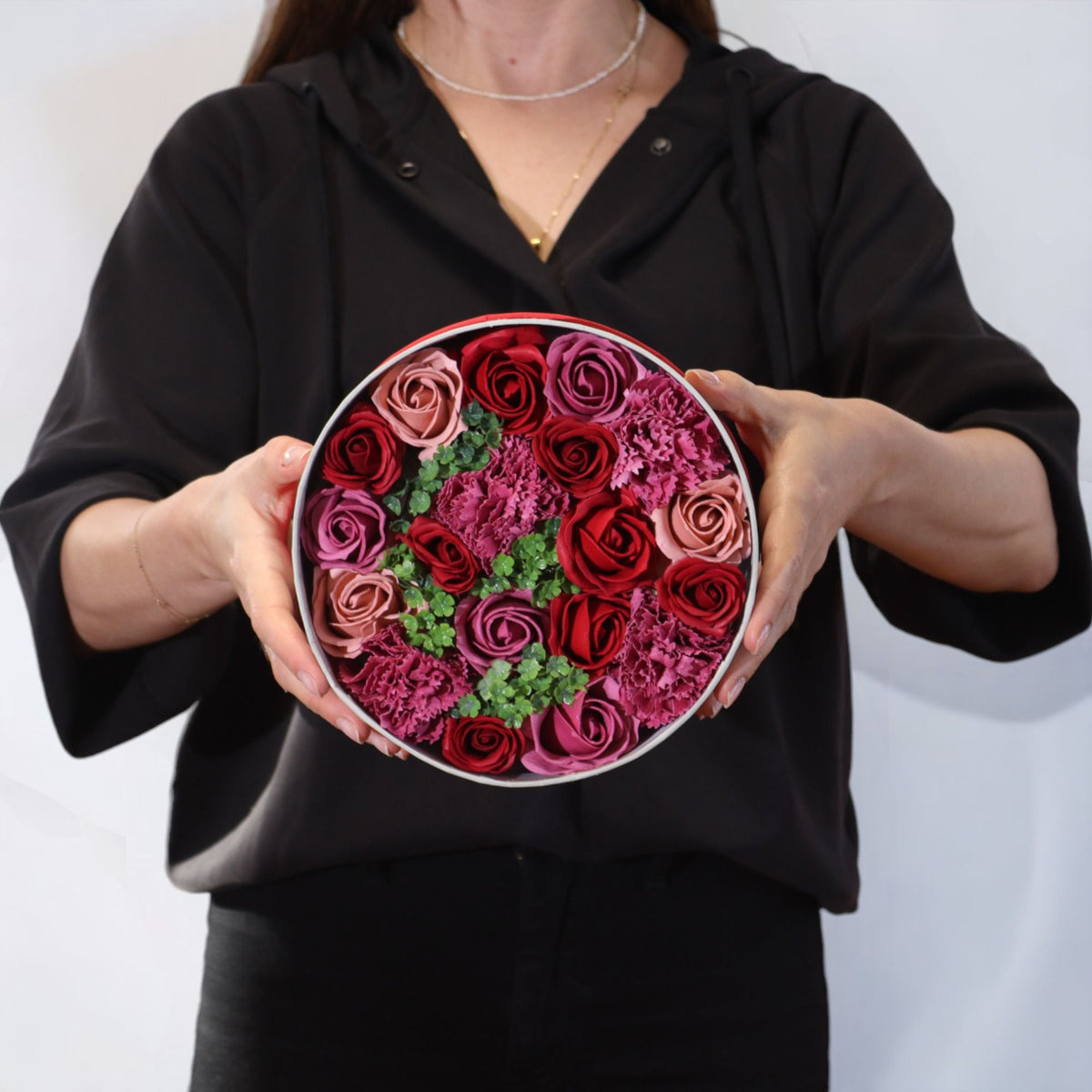 Vintage Roses – Zeepbloemen in Ronde Geschenkdoos