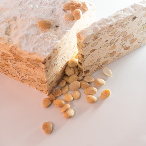 Honing amandelen nougat